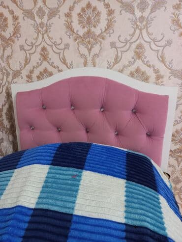 tek carpayı: İşlənmiş, Təknəfərlik çarpayı, Bazalı, Matras ilə, Siyirməsiz — 4