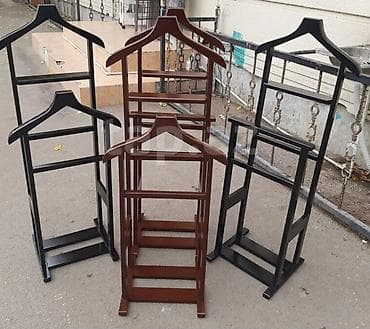 Taxta paltaryuyan asılqan – kişi geyimləri üçün stend Məhsulun