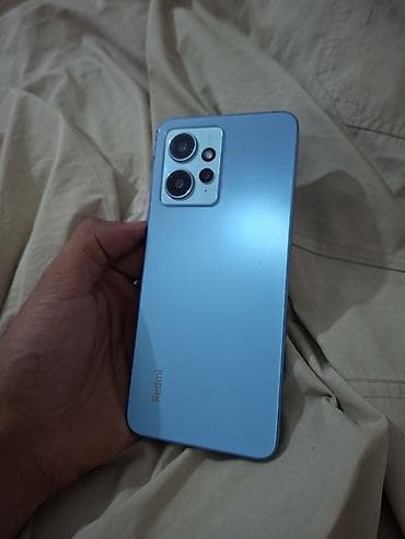 red magic 6s: Redmi 12, 128 GB — 3
