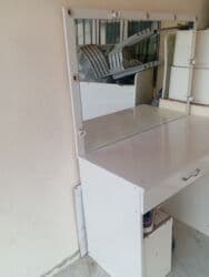 ğüzğü: İşlənmiş, Makiyaj üçün masa, Güzgülü — 1