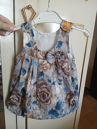 Yenidir .Qız uşaqları üçün çiçək naxışlı paltar - Yaş qrupu