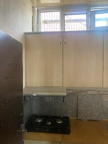 Qarajlar: 2 otaqlı mənzil – mətbəx, qonaq otağı və yataq otağı ilə — 4