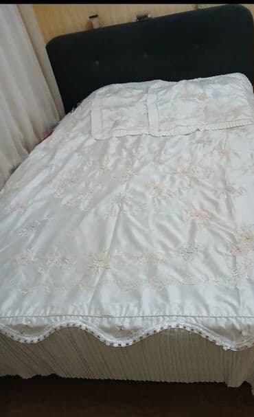 Yataq üçün rəng - Ağ Yataq örtüyü lalafo.az -da Yataq üçün rəng - Ağ Yataq örtüyü