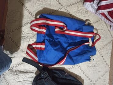 mekteb levazimati: Çanta idman üçün yaxşı vəziyyətdədir Ünvan: 20 yanvar Şamaxinka — 2