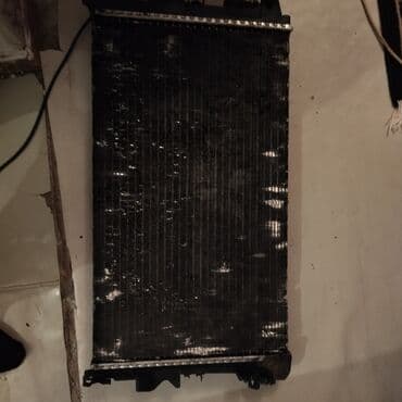 Kondisioner radiatorları: Iki ədəddir temir olunmasıdır plasmasinda az çatı var birinin o — 2