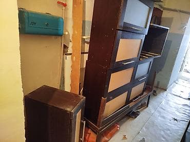 Mətbəx mebel dəsti – şkaf və dolab modulları - Tərkib: bir neçə asma