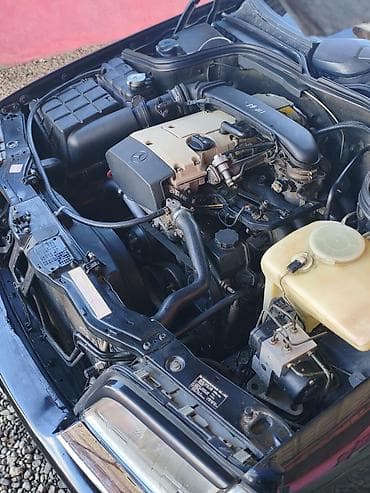 yan güzgülər s: Mercedes-Benz C 230: 2.3 l | 1998 il Sedan — 6