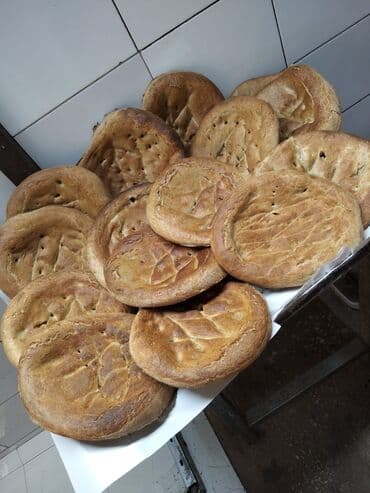 Tendir çöreği bişiren xanım teleb olunur. Çöreq bişirmegi bilmeyen