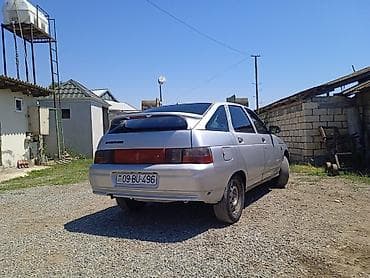 lada 2115 samara: Lada 2112 hatchback, gümüşü rəng. - Kuzov: 5 qapılı hatchback, arxa — 4