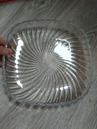 tort bisirmek ucun qablar: Tort və şiriniyyat qabı — 1