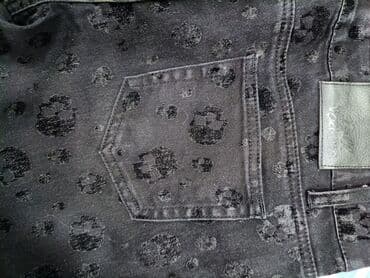 cins inəklərin satışı: Qara cins şalvar yeni geyinilmeyib endrimle 7 AZN 
M.L — 4