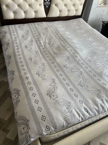 taxt döşəkləri: Cut neferlik taxt doseyi en 1,60 uzunluq 2-2,20 — 4