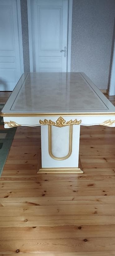 endirimde olan mebeller: AmlTəcili evdən satış,az işlənib, eni 1m.uz 2m. Qiymət 220m — 1