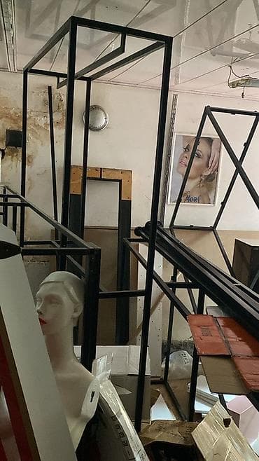 демир гапылар: Demir stend 3 eded tecili satilir deye 1 ededi 25 azn den Ecemi — 1