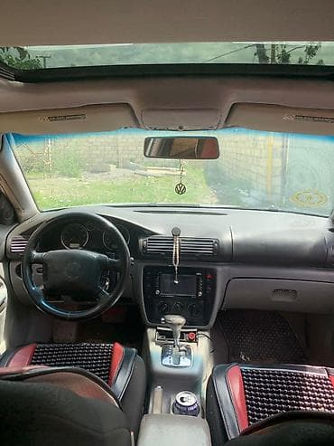 volkswagen passat 1: Volkswagen Passat sedan - Kuzov: sedan, gümüşü rəng - Nəsil: B5/B5.5 — 3