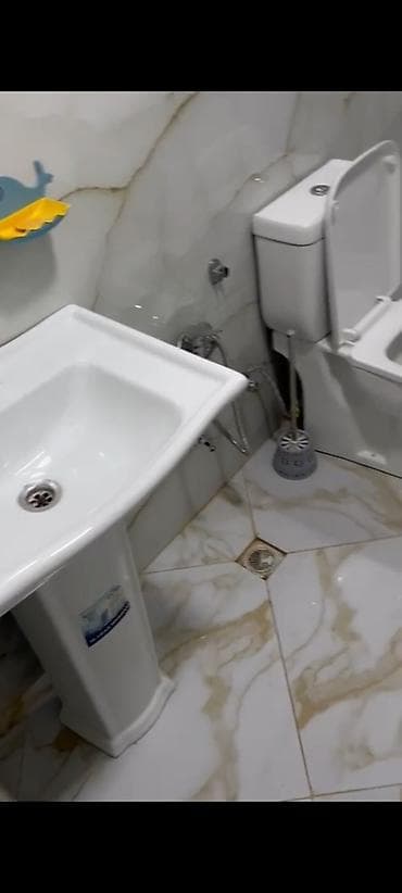 Masazirda zeyneb markete yaxin adelni 3 otaqli heyet evi 400 azn evin — 2