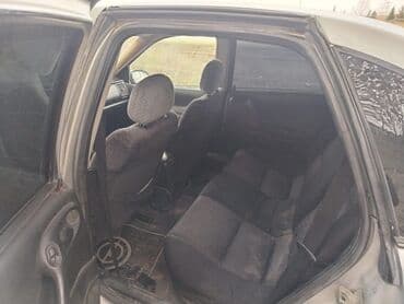 masin tozsorani: Opel Vectra B sedan - Kuzov: 4 qapılı sedan, gümüşü rəng - Mühərrik — 3