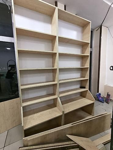 dekor ref: Mağaza üçün iki bölməli vitrin/stend raf sistemi - Material: ağac — 2