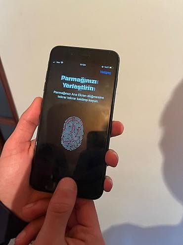 IPhone 7 Plus, 32 GB, Jet Black, Barmaq izi