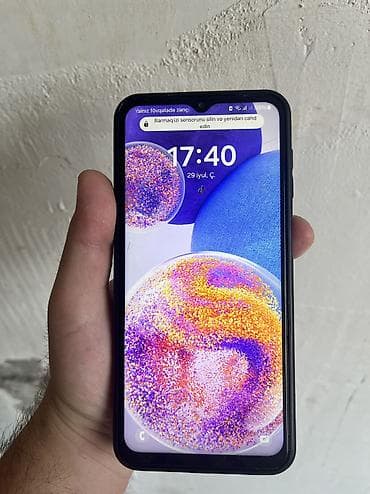 samsung 256gb ram 16: Samsung markalı smartfon təqdim olunur. Cihaz qara rəngdədir və arxa — 1
