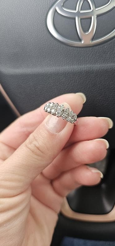 Üzük, Ağ qızıl, 750 Əyar — 1