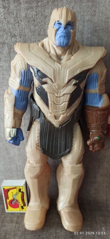 yagis ucun plas: Superqəhrəman fiqurlar dəsti - 3 fiqur: Thanos, The Flash və Black — 3