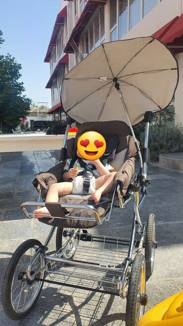 usaq ucun qolbaqlar: Çıxarıla bilən beşikli araba, Yaş: 30 ay — 24