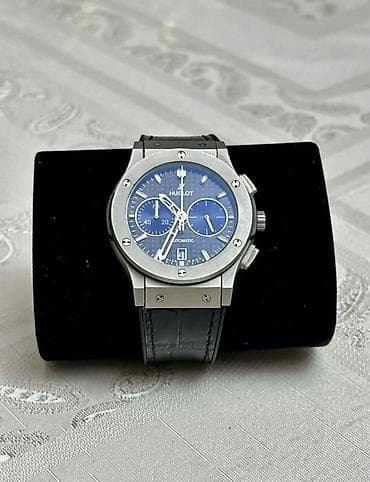 Hublot klassik dizaynlı avtomatik kişi qol saatı 240 Azn alınıb 1 ay