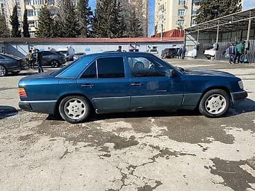 lider disk: Mercedes-Benz W124 sedan - Kuzov: 4 qapılı sedan, mavi rəng - — 2
