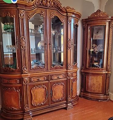 Klassik üslubda vitrinli bufet dəsti - Material: təbii ağac karkas