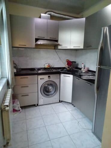 kiraye ev otaq yoldasi: Gənclik metrosunun yaxınlığında 4 mertebeli binanın 2-ci — 6