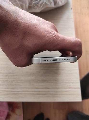 ayfon 13: IPhone 13, 256 GB, Ağ, Simsiz şarj — 4