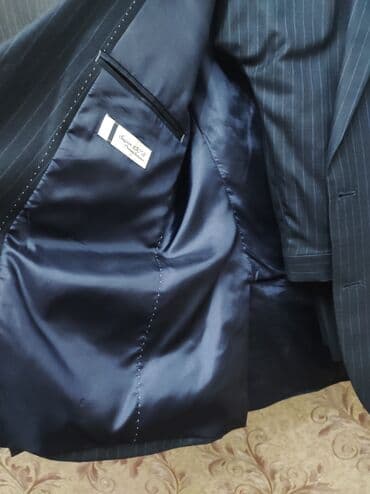 kişi ucun klassik qara kostyum: Kostyumlar — 2