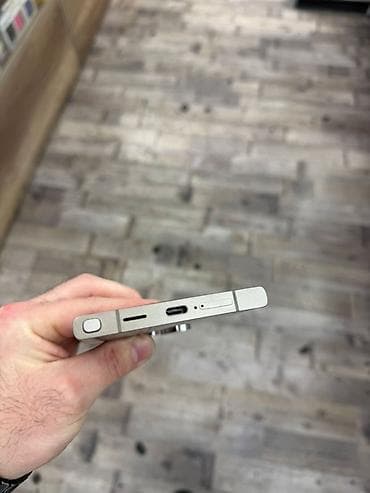 2. el samsung s10 plus: Samsung Galaxy S24 Ultra, 512 GB, rəng - Gümüşü, Simsiz şarj — 5