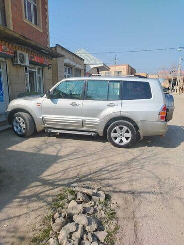 w202 ön fara: Mitsubishi Pajero: 3 l | 2001 il Ofrouder/SUV — 3