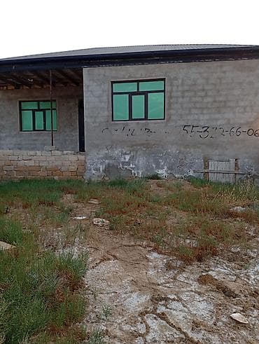 midada ev satilir: 4 otaqlı, 125 kv. m, Kredit yoxdur, Təmirsiz — 2