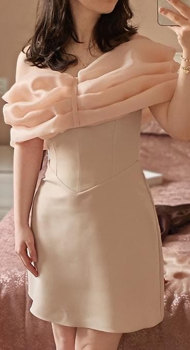 yun donlar: Şık kokteyl/gecə geyimi – açıq bej rəngdə mini don - Model: çiyinlər — 3