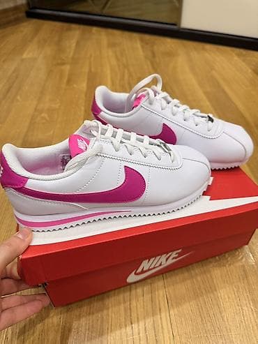 krosovka: Rəng - Ağ Krossovkalar, Nike, Ölçü: 36, Qız üçün — 1