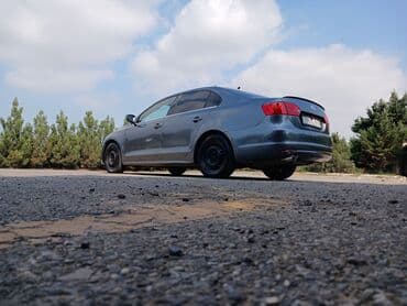 фольксваген поло комплектации и цены: Volkswagen sedan – gri rəng, 99-XL-619 dövlət nömrə nişanı. Şəhər və — 6