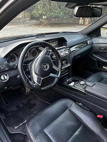 met: Mercedes-Benz E-Class: 3.5 l | 2011 il Sedan — 6