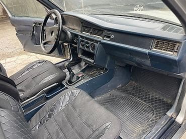 mercedes e 240: Mercedes-Benz 190 (W201): 2 l | 1992 il Sedan — 3