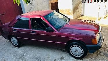 kompressor matoru: Mercedes-Benz 190 (W201): 2 l | 1989 il Sedan — 4