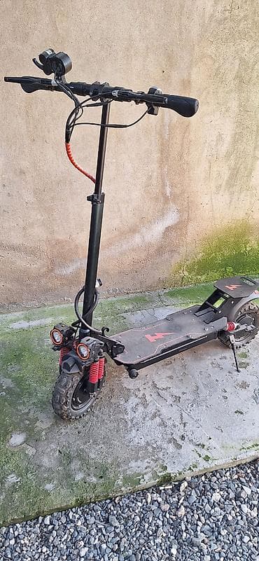 kokelmek ucun protein: Elektrikli skuter – güclü ikili motor, off-road təkərlər və tam asqı — 5