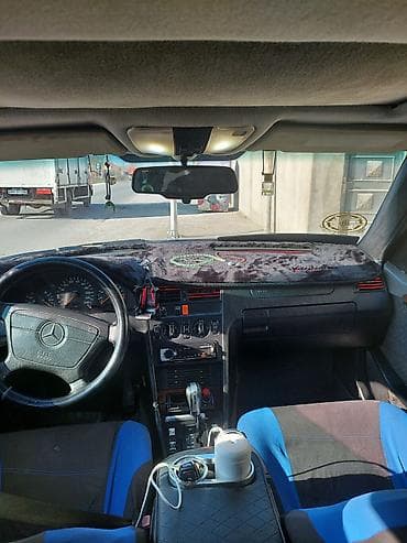 kia clarus 1997: Mercedes-Benz C-Class: 2.2 l | 1995 il Sedan — 7