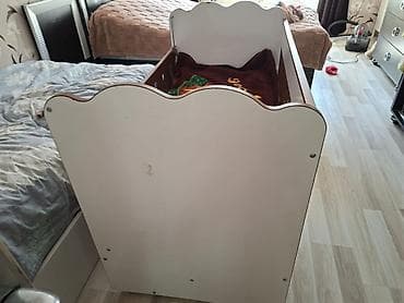 yatağa desti: Oğlan və qız üçün, Dördbucaq, Beşik, Dəstsiz, Matras ilə, Yellənmə mexanizmsiz — 3