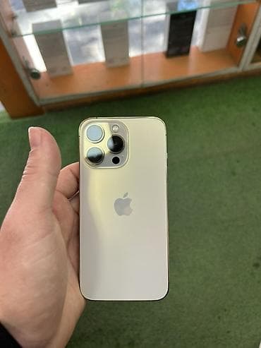 ayfon s: IPhone 13 Pro, Qızılı — 2
