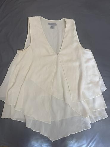 muncuq: Qadın bluz/top dəsti Hər biri 5 azn 1) H&M krem rəngli, V-yaxalı — 1