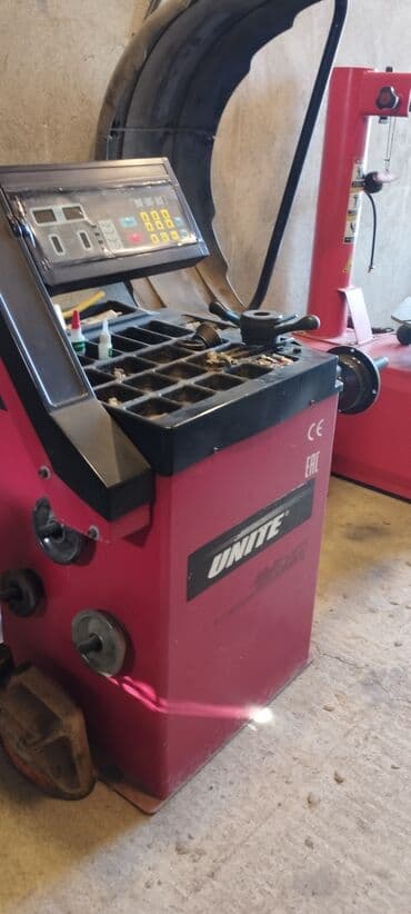 Təkər servisi üçün tam komplekt avadanlıq - Təkər balanslama aparatı