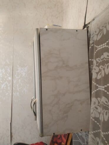 metbex şkafi: Kuxna skafi — 2