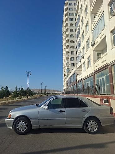 hyundai elantra diffuser: Mercedes-Benz C-Class: 2.3 l | 2000 il Sedan — 2